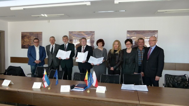 Umowa-Sandomierska-18mar15%20%2837%29