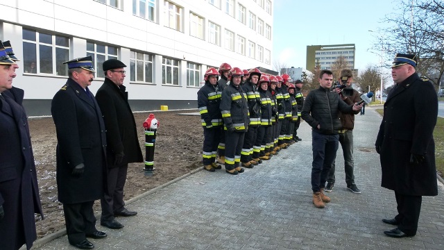 Hydrant-strazak-PSP-28gru16%20%2827%29