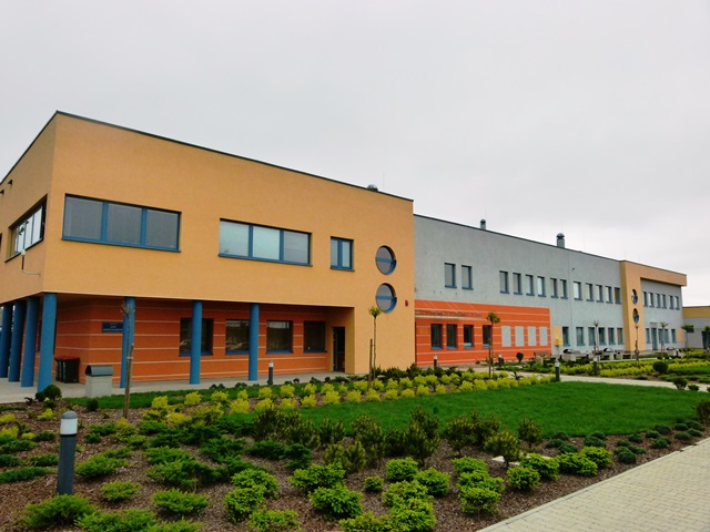 Budynek%20administracji%20i%20laboratorium