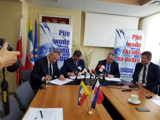 Umowa-Wodoc-4kwi19%20%283%29