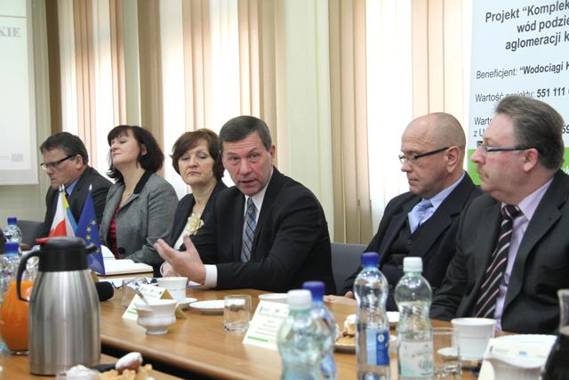 Z_konferencji_do_internetu