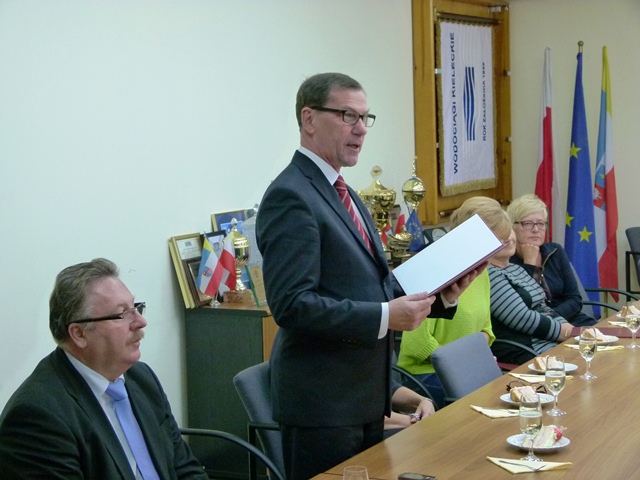 2012-10-23_Emeryci%20007